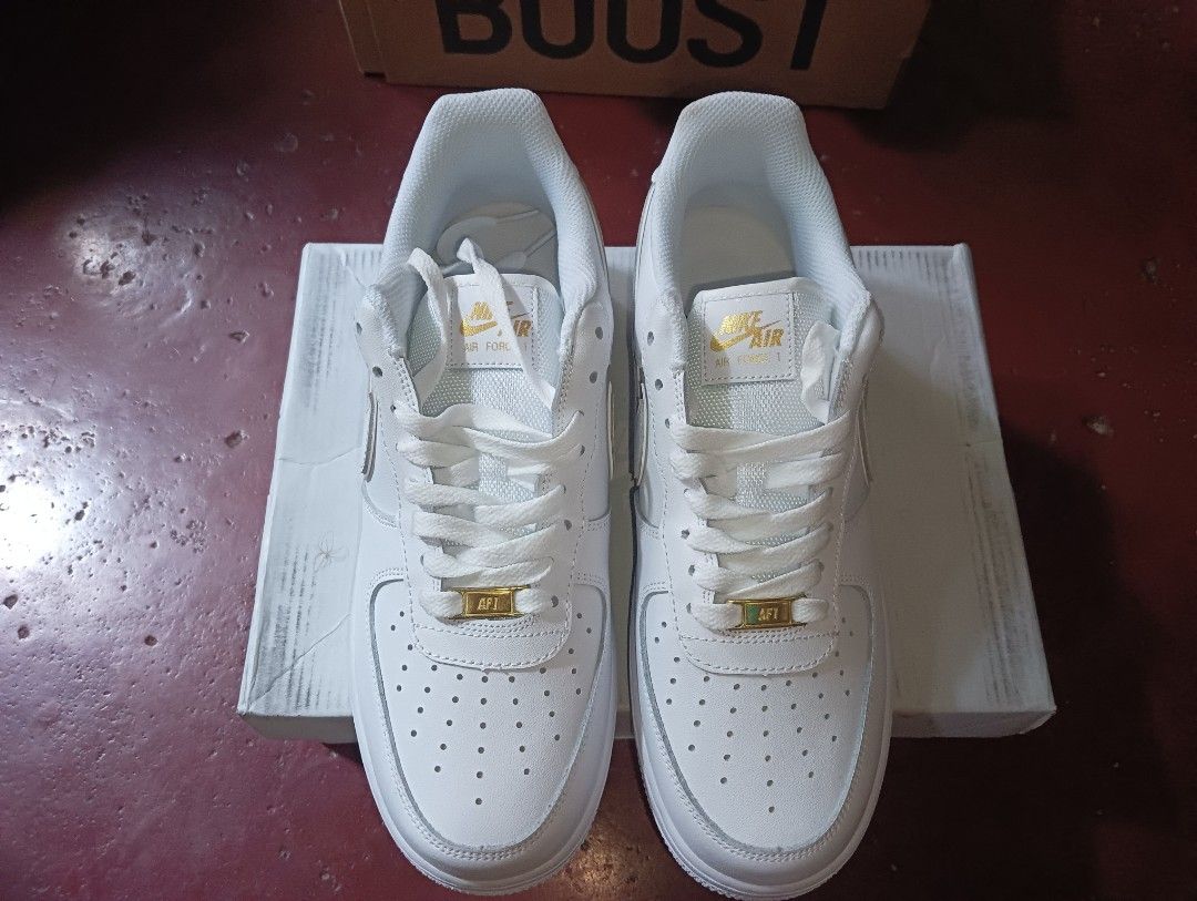 nike air force 1 mens gold