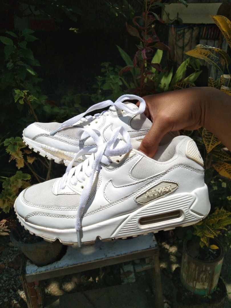 NIKE AIRMAX Men s Fashion Footwear Sneakers on Carousell