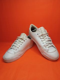 (Category: ) located in . Submitted by FootWearColleccion (Listing ID 1210161755, Image 1). Description: .