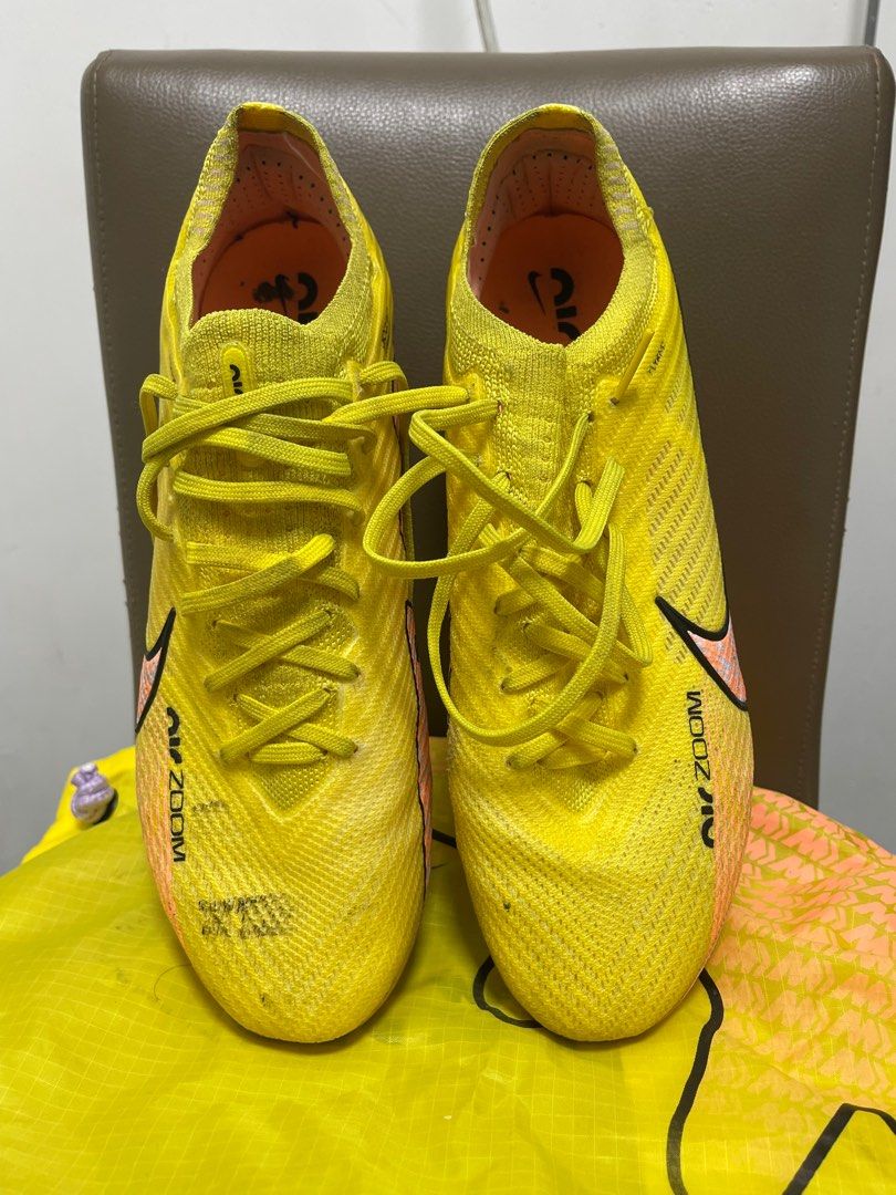 Nike vapor 15 football boots, 男裝, 鞋, 靴 Carousell