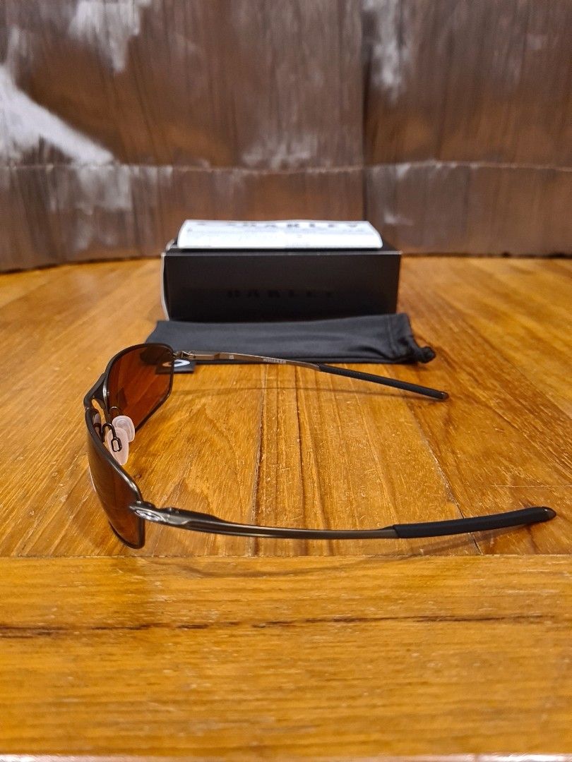 Oakley OO4141 Whisker Oval Sunglasses, Men's Fashion, Watches