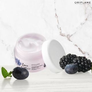 [Krim Pagi] Oriflame - Love Nature Dark Berries Yoghurt 
