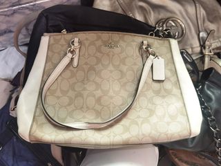 (Category: ) located in . Submitted by acuyya (Listing ID 1210132353, Image 1). Description: .