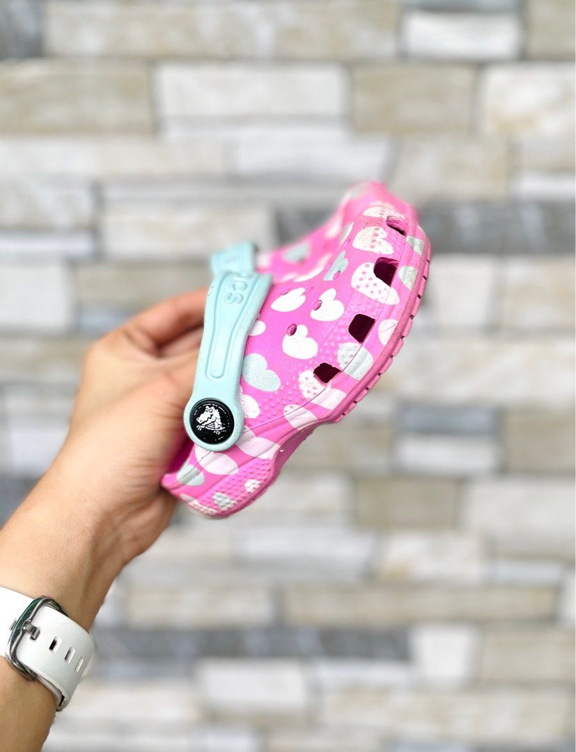 infant baby girl crocs