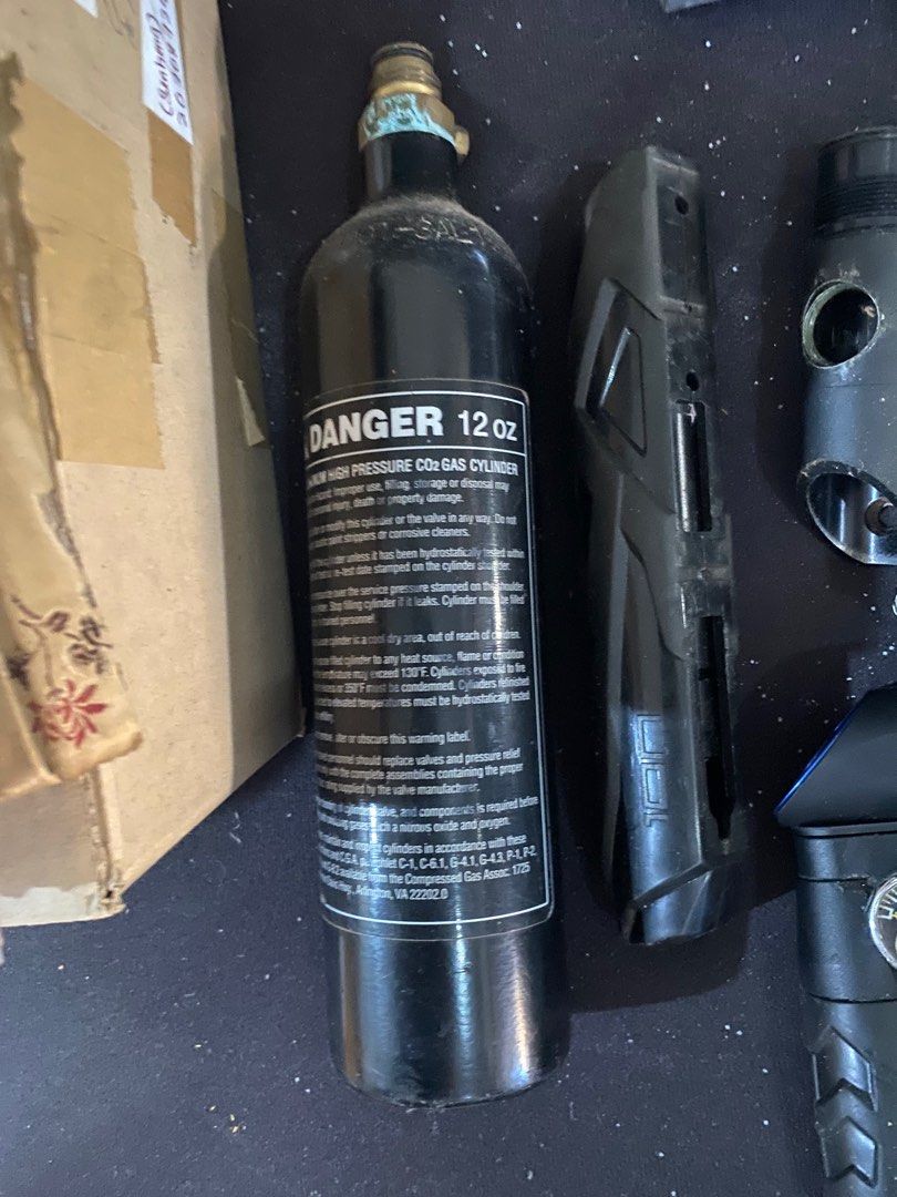 2 Paintball markers and all, Sports Equipment, Other Sports Equipment