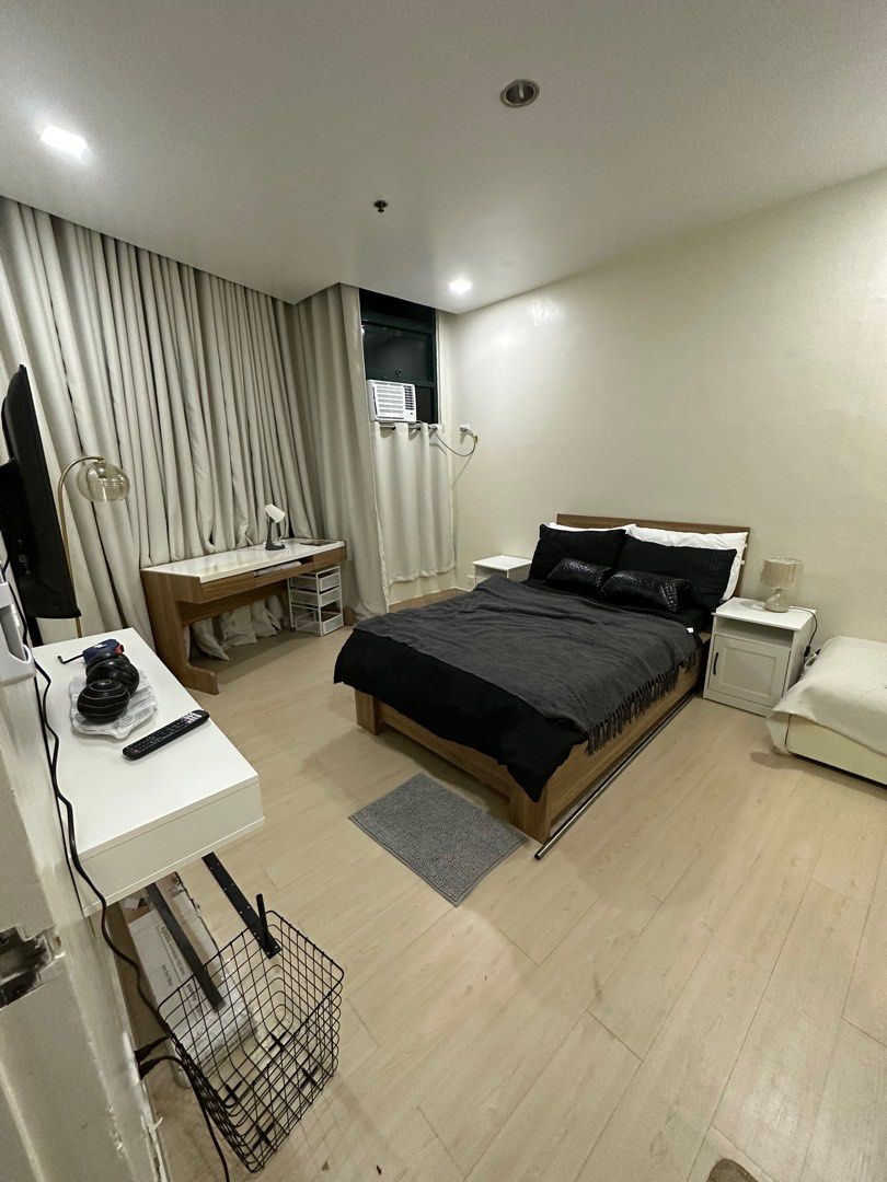 Penthouse unit Taft La Salle Providence Towers 60sqm, Property