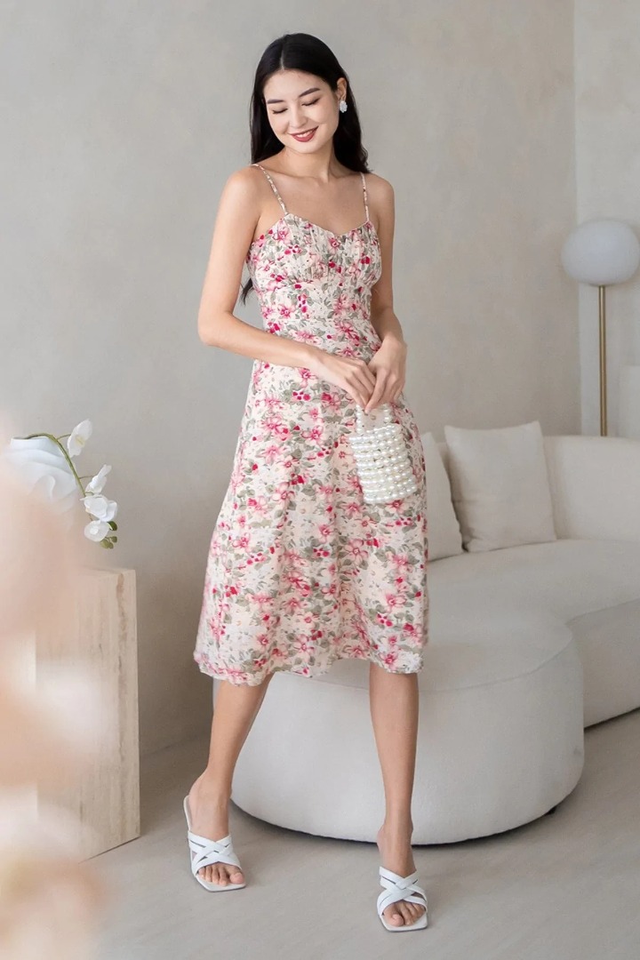 PEONY FLORAL MIDI SPAG DRESS IN CREAM, Women's Fashion, Dresses & Sets ...