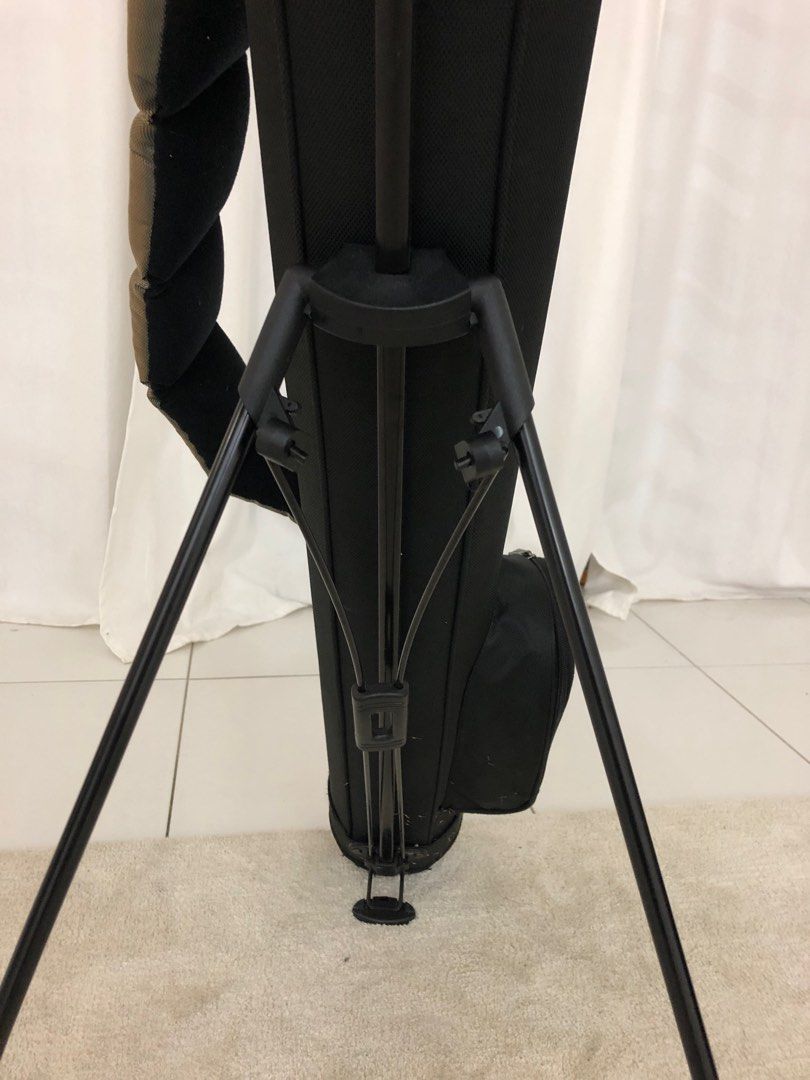 PGA Tour Golf Bag with Kickstand, Sports Equipment, Sports & Games