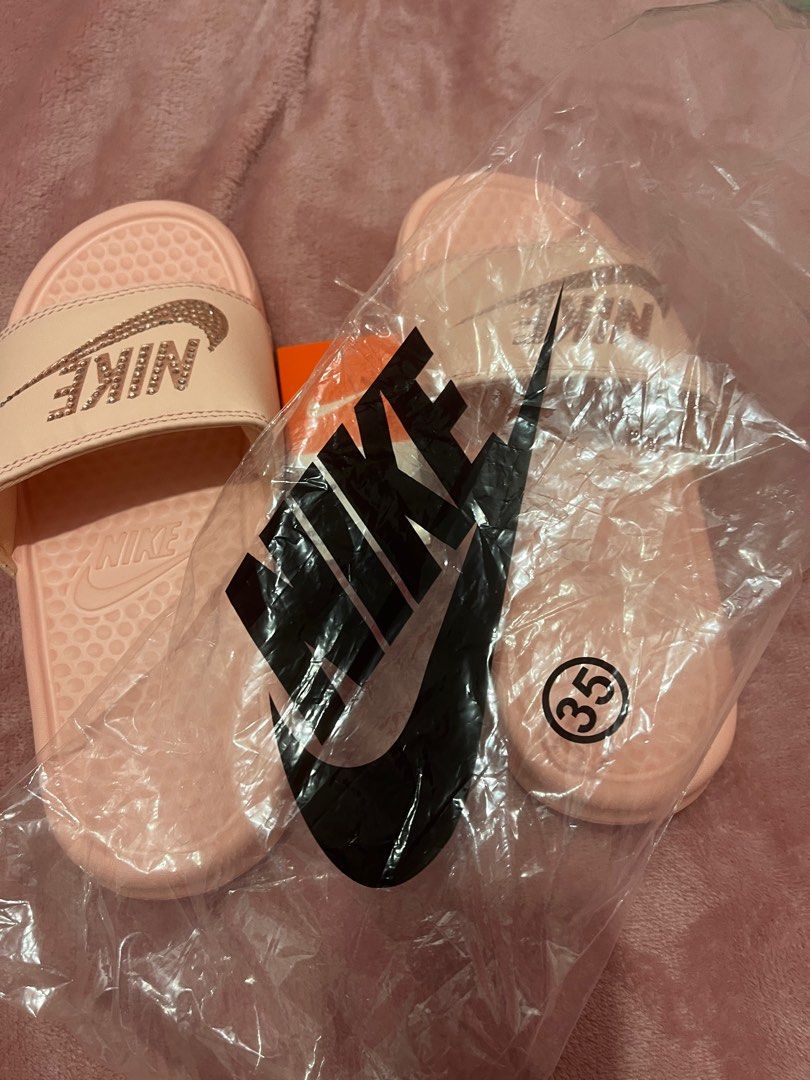 blush pink nike slides