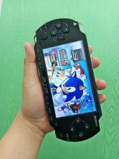 PSP 1OOO MODEL FAT BLACK 💙
16gb 43 Games ^^+ Nes Game 😙