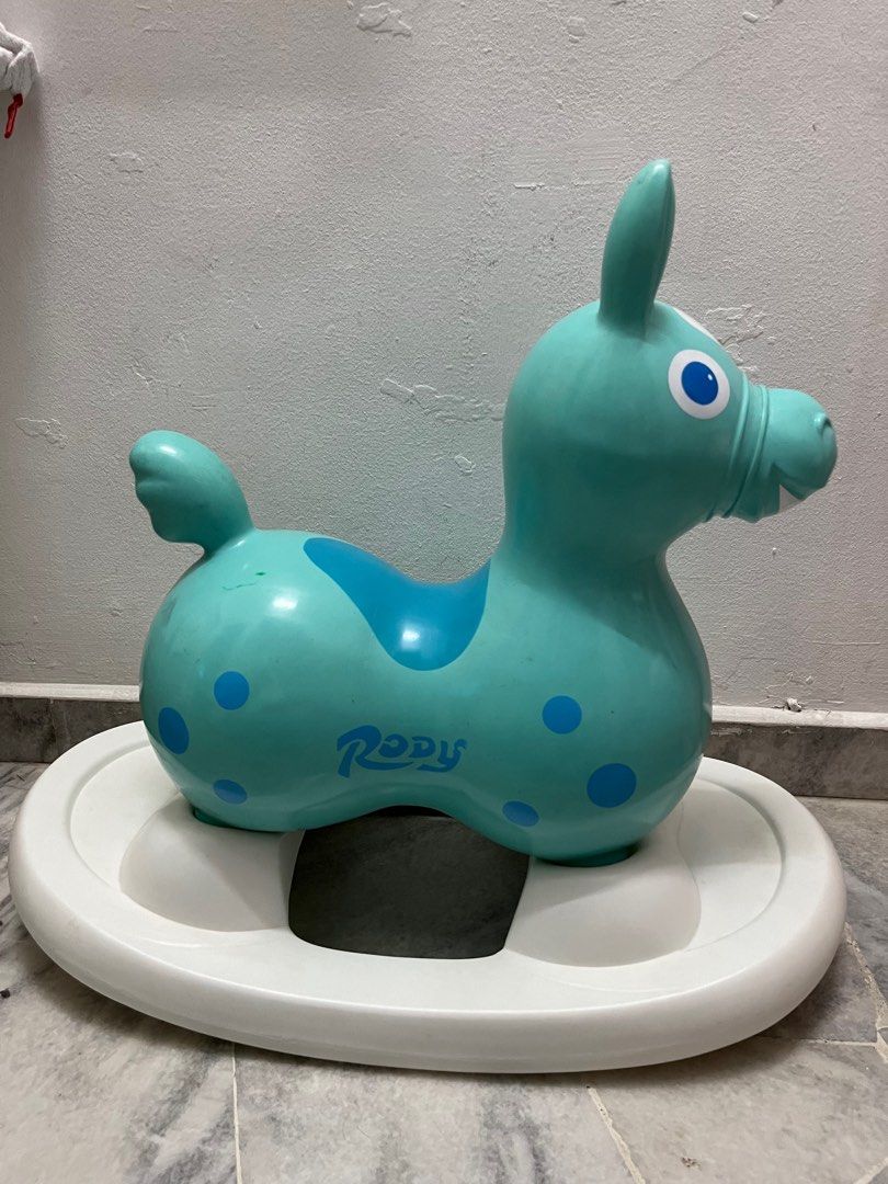 Rody Horse with Base