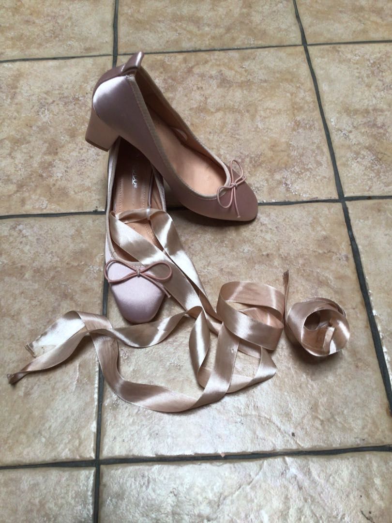 Satin Pink Ballet Pumps, Women's Fashion, Footwear, Heels on Carousell