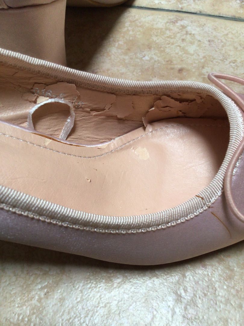 Satin Pink Ballet Pumps, Women's Fashion, Footwear, Heels on Carousell