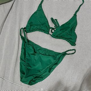 (Category: ) located in . Submitted by Paloma (Listing ID 1210082509, Image 1). Description: .