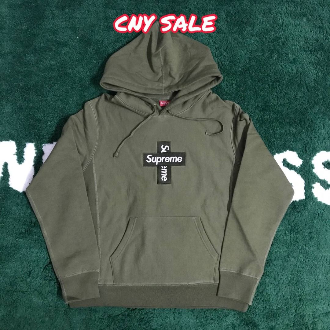 Supreme Hoodie original, Men's Fashion, Tops & Sets, Hoodies on Carousell