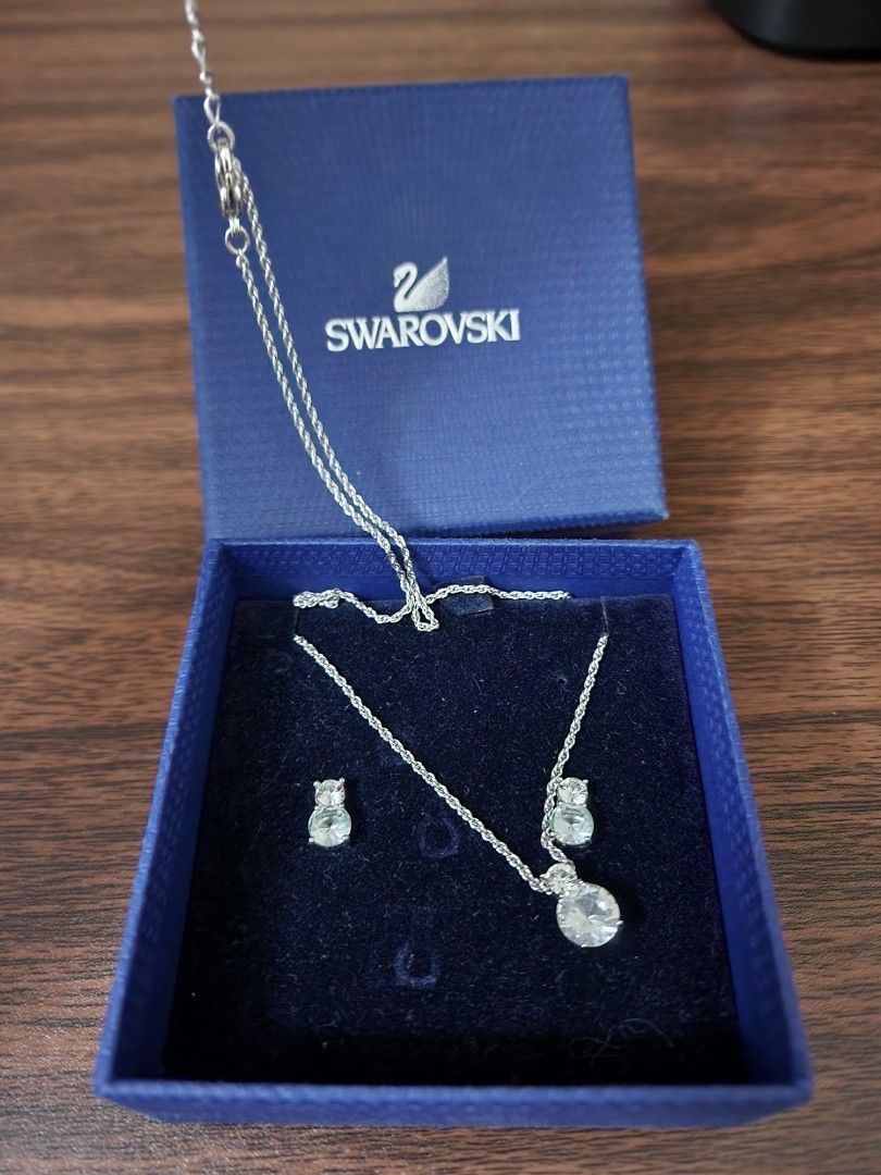 Swarovski necklace with best sale earrings