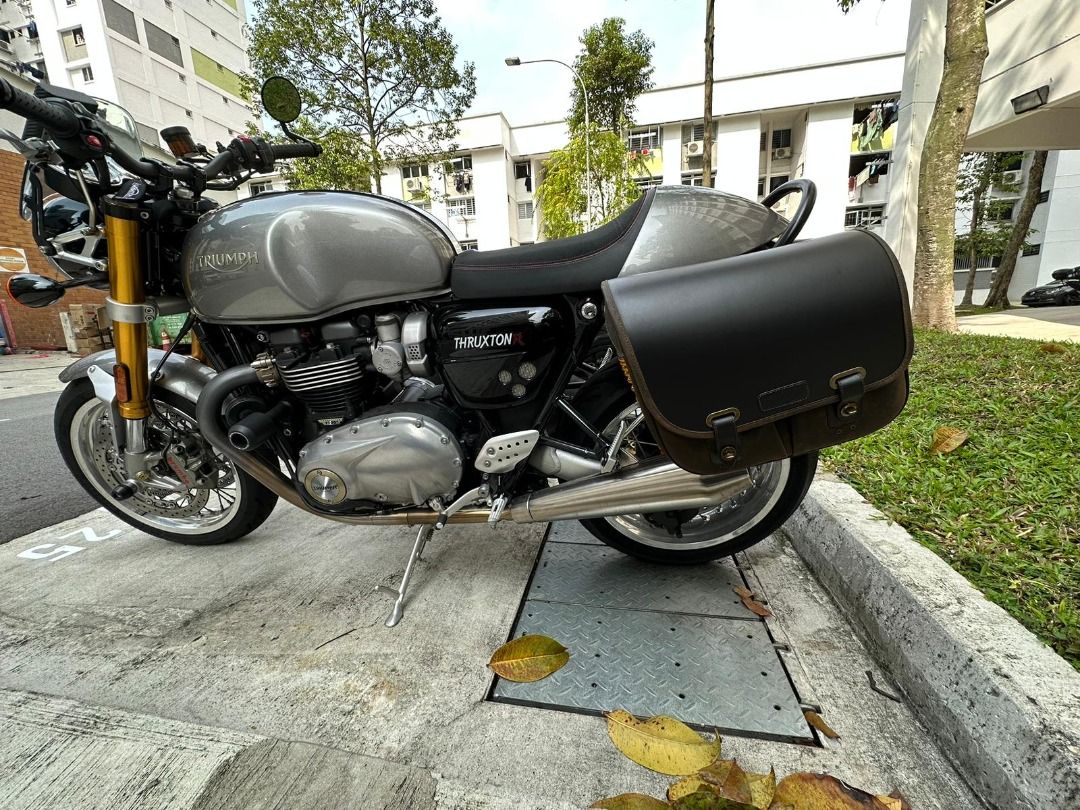 thruxton r panniers