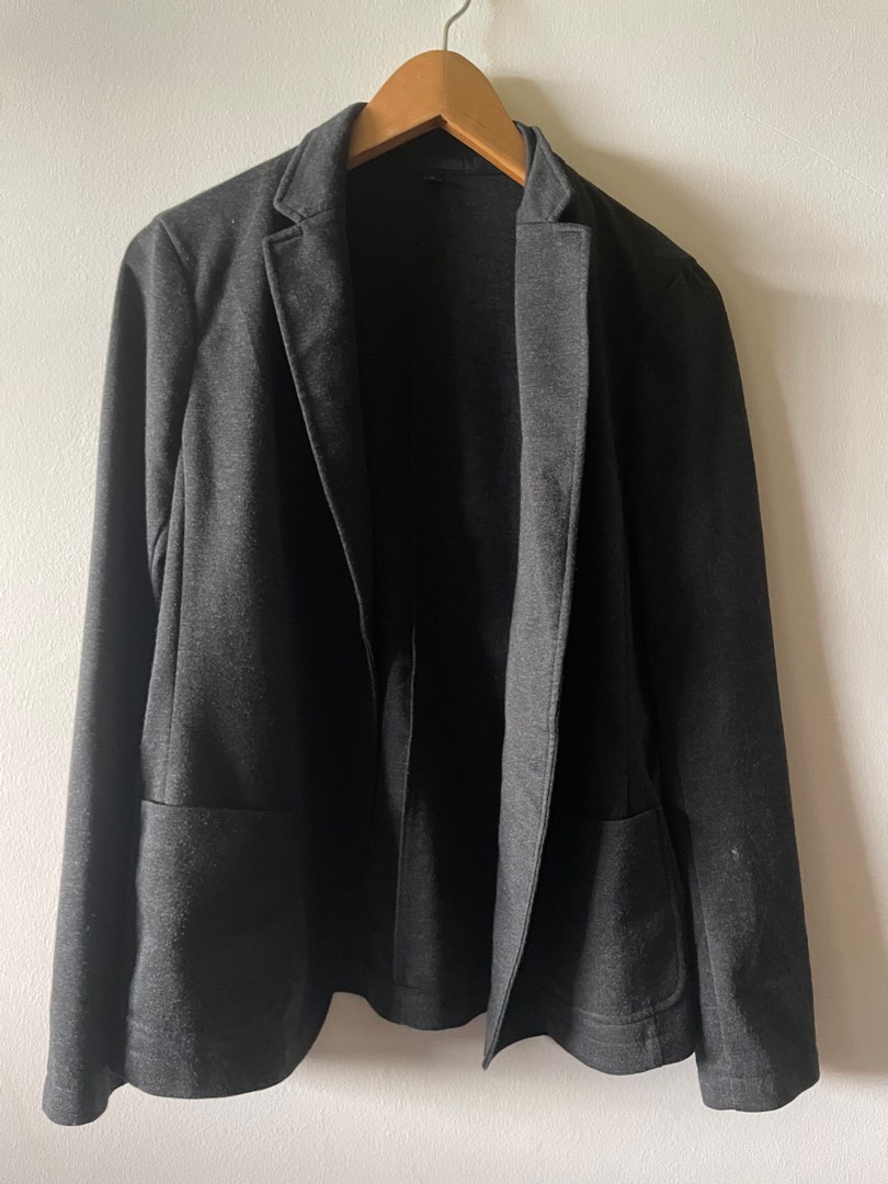 Uniqlo Blazer, Women's Fashion, Coats, Jackets and Outerwear on Carousell