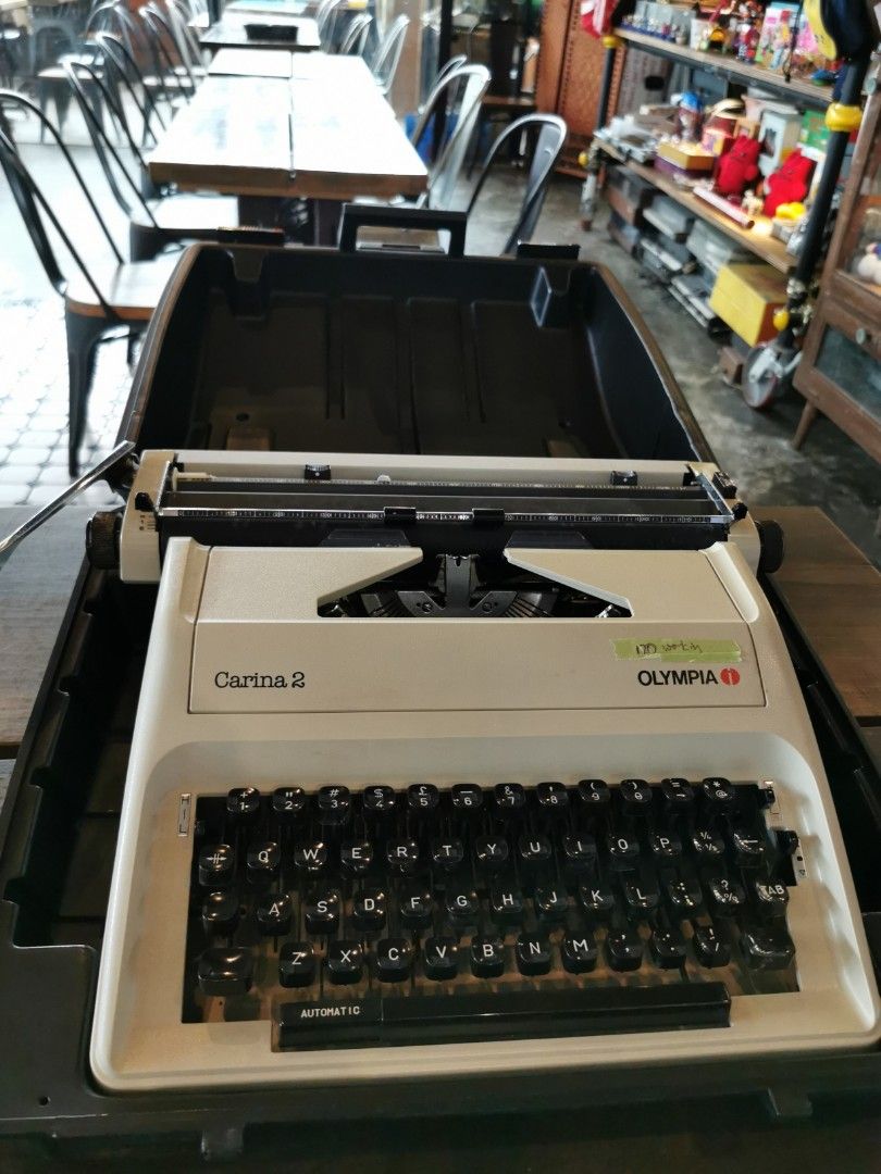 Vintage Typewriter Olympia Carina 2, Hobbies & Toys, Memorabilia