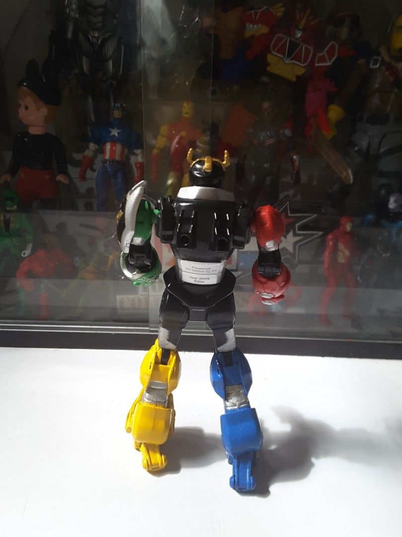 Giochi Preziosi Voltron Legendary Defender – Figura De 15 Cm Con Función Cañón Lanzador, Articulada, Personaje Voltron Cannon Fire, Regalo Para Fans De La Serie