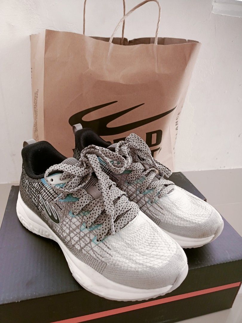 world balance shoes for women