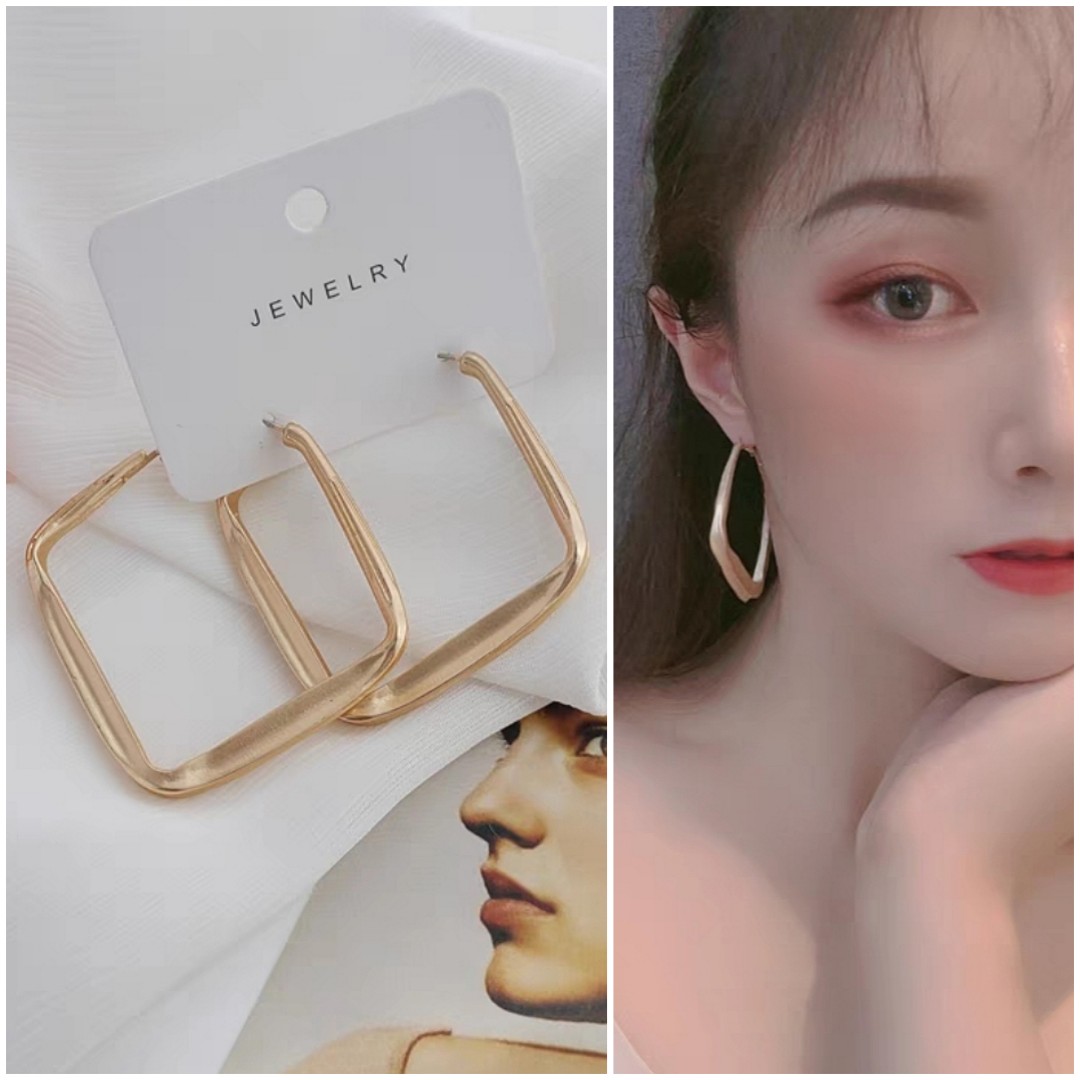 Cring Coco Korean Fashion C Earrings y2k Modern Women's Earrings Jewelry  Trend Ins Hoop Earrings for Women 2023 Christmas Gifts