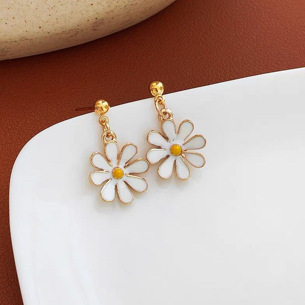 2023 CNY VDAY Hot Selling Sale Sweet Feminine Petite White Floral