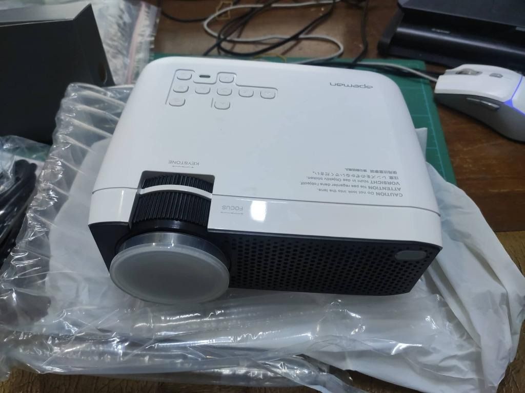 Apeman LC350 Mini Projector 4500L Brigthness 1080 and 180 Display with