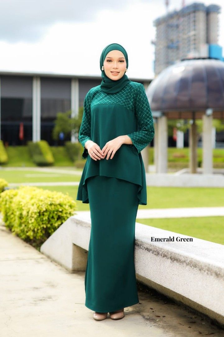 Baju kurung emerald green shop