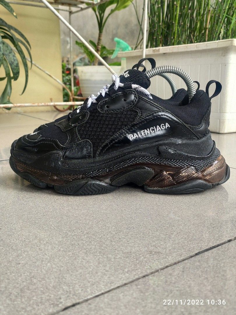 balenciaga triple s womens olive