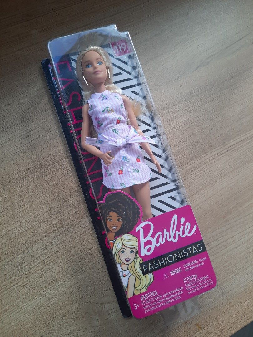 Barbie fashionista shop 119