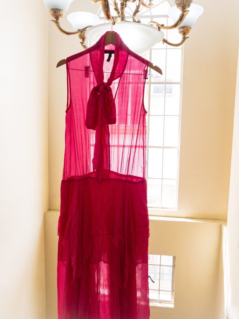 BCBG Max azria couture gown 🇺🇸bought (Category: Evening dresses & gowns) located in Davao. Submitted by gazellesrackph (Listing ID 1210377396, Image 3). Description: Original BCBG Max azria Couture gown 🇺🇸US BOUGHT ☑️Fabric Satin chiffon lace ☑️The detail shown in the picture📷☑️The uneven lace details at the bottom makes the dress uniquely elegant and edgy 👍 ❎NOT ukay or class A 📩 Dm for more details.