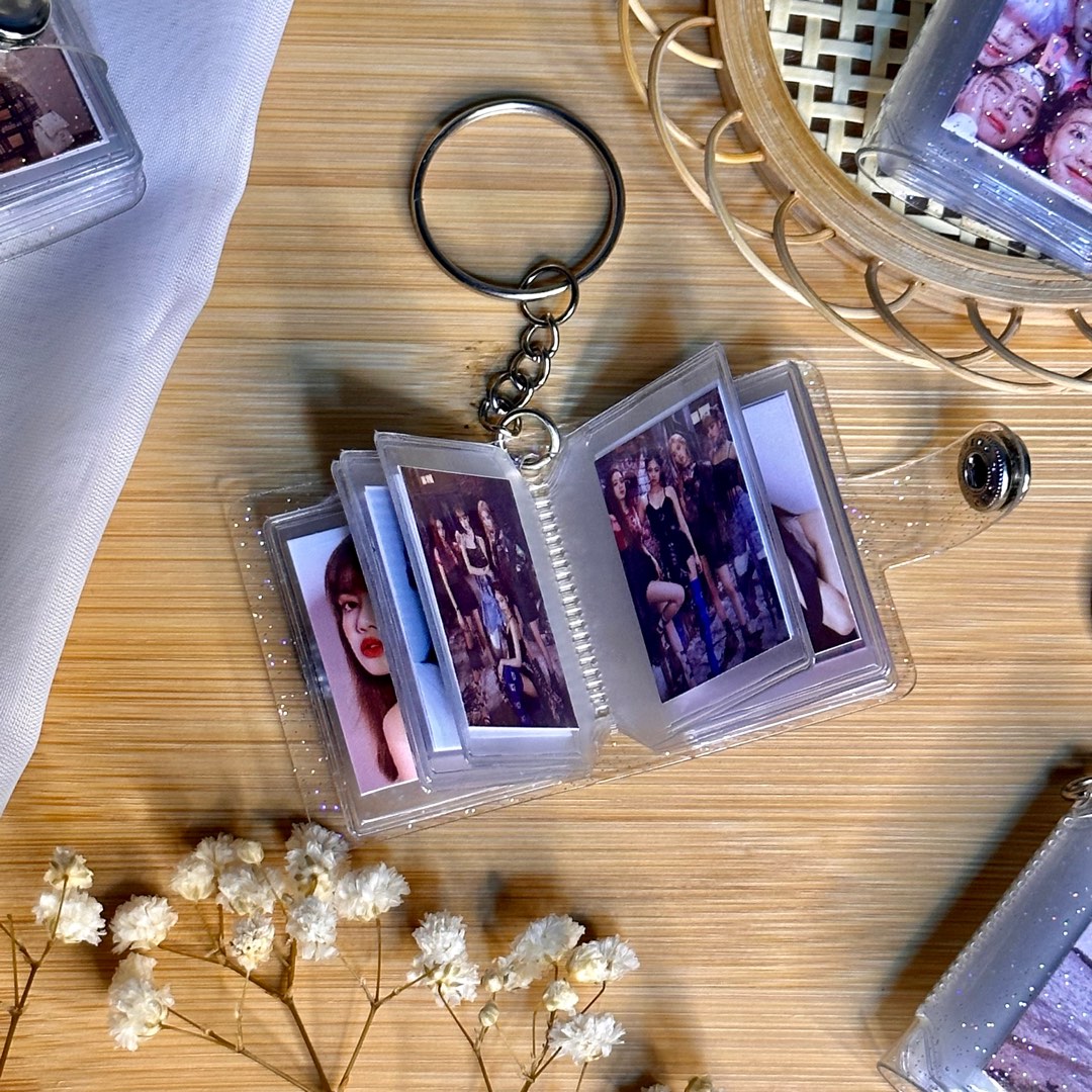 BTS / BLACKPINK mini photo album keychain with 16 photos, Hobbies