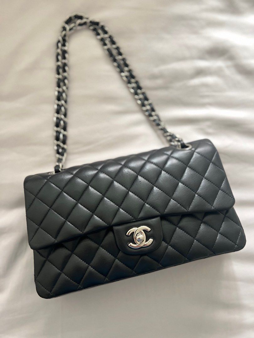 Chanel Bag (Medium), Luxury, Bags & Wallets on Carousell