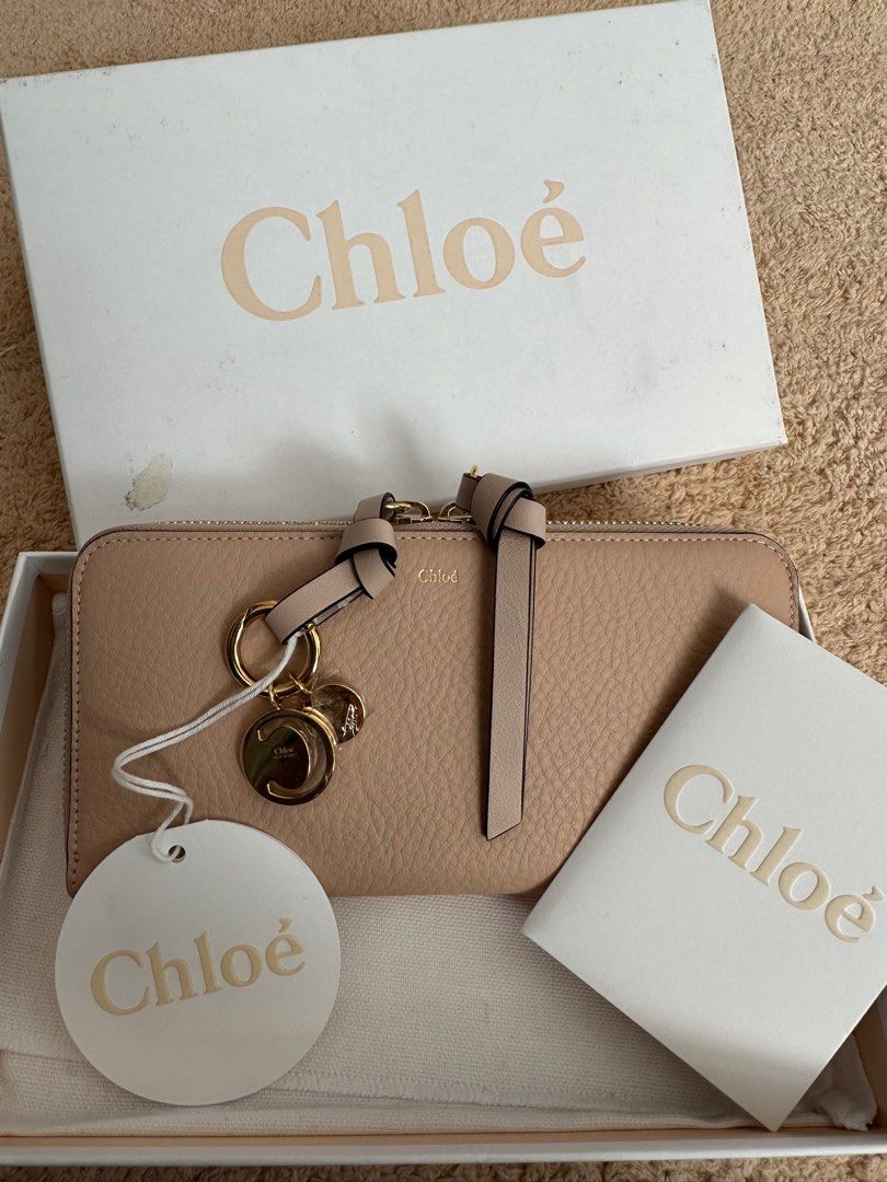 定形外発送送料無料商品 新品・未使用 chloe alphabet iphone case