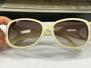 （分類：）位於 。 由 simli176 提交（商品編號 1210328058，圖片 1）。簡介： 。