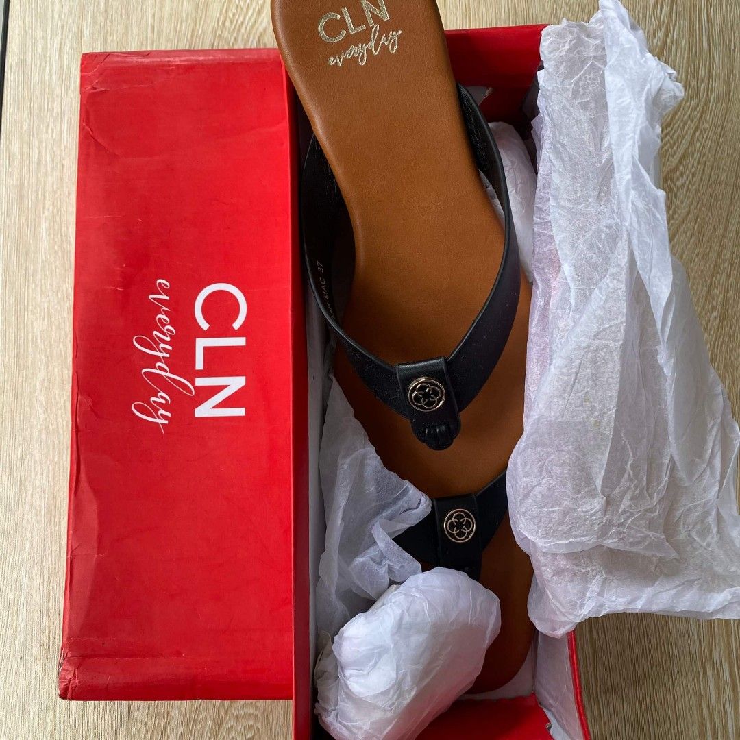 CLN Sandals, Women's Fashion, Footwear, Flats & Sandals on Carousell