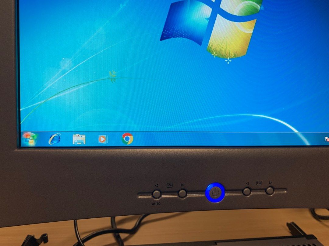 Dell rack mounted computer server monitor kvm 15 computers tech
