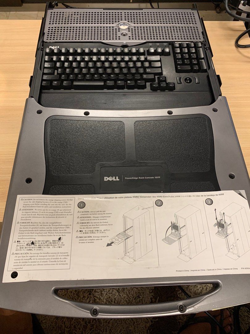Dell rack mounted computer server monitor kvm 15 computers tech