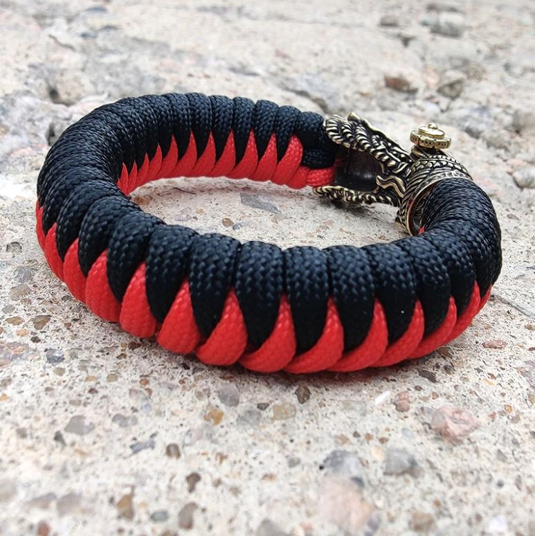 The Dragon Paracord Bracelet 22 cm