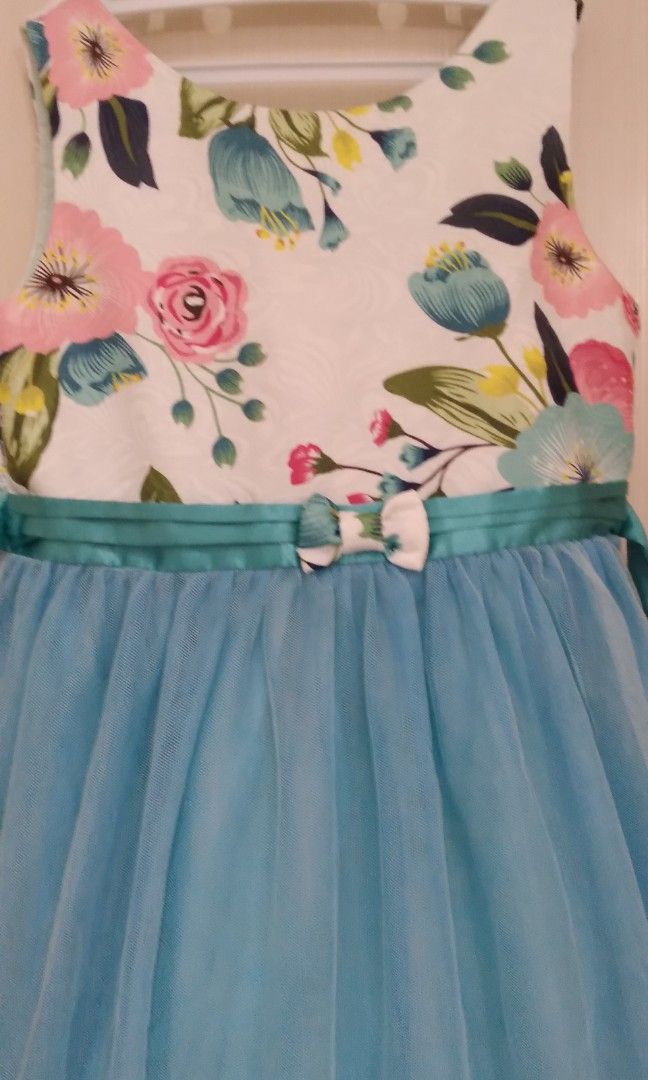 Dress periwinkle (Category: Babies & Kids Fashion) located in Mandaluyong City. Submitted by blueberrypatch (Listing ID 1210250817, Image 2). Description: periwinkle swldom use bought during pandemic for bday celeb at house. never use outside.