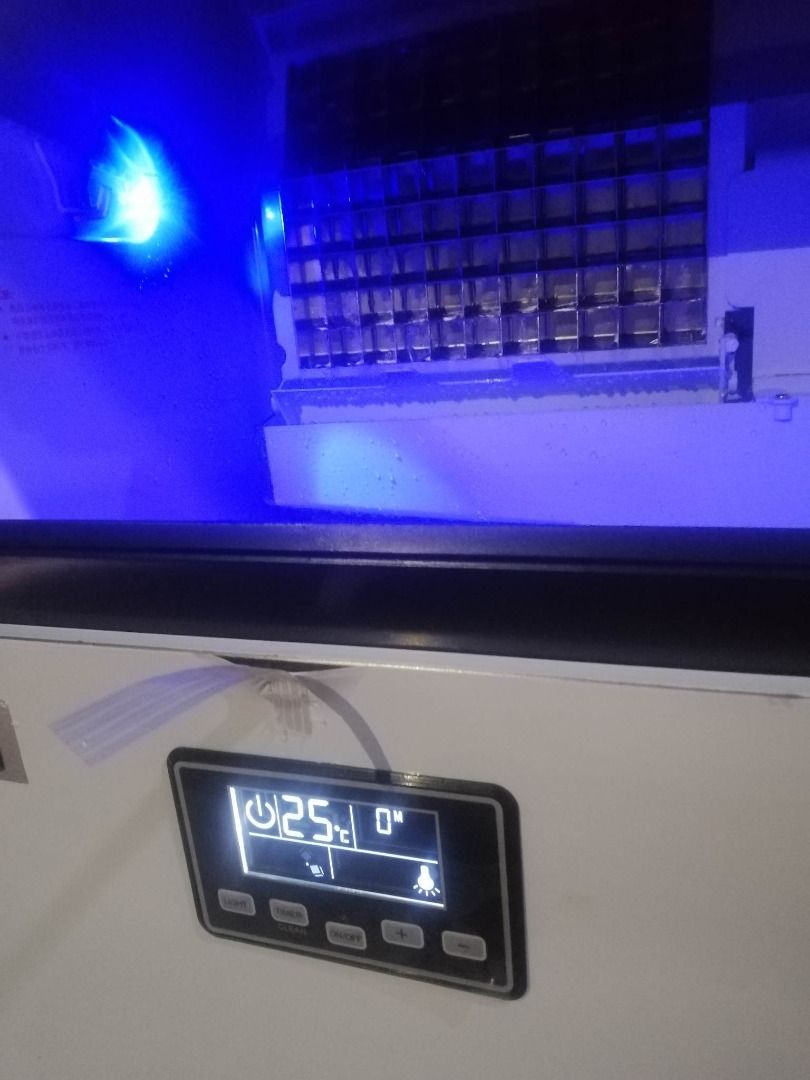 EPA-79 COMMERCIAL ICE MAKER (Category: Refrigerators and Freezers) located in Caloocan City. Submitted by Dominic288 (Listing ID 1210260047, Image 2). Description: COMMERCIAL ICE MAKER MACHINE Also available in 55kg/68kg ice cubes per day！ SPECIFICATIONS: Capacity: 80KG Per DAY 8MINUTES create an ICE :45 Pcs An Hour: 2-3kg ice Weight: 28kg Dimensions: Height-82 ,Width-50cm, height: 79.8cm VOLTZ:220V POWER: 300Watts COLOR : WHITE -brand new with g