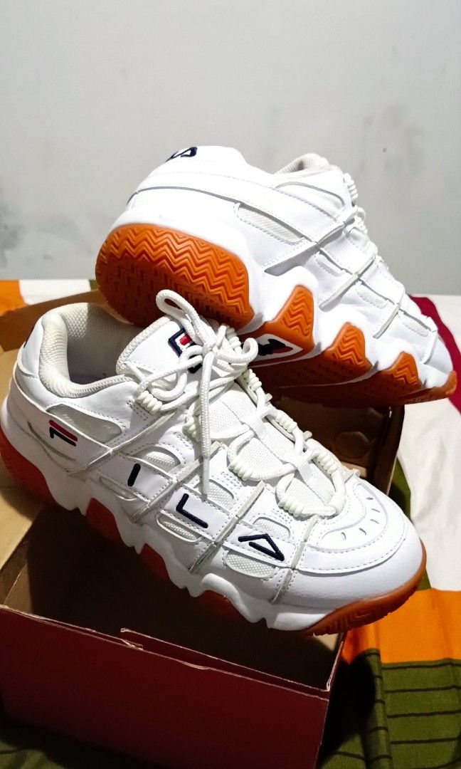 Fila barricade store