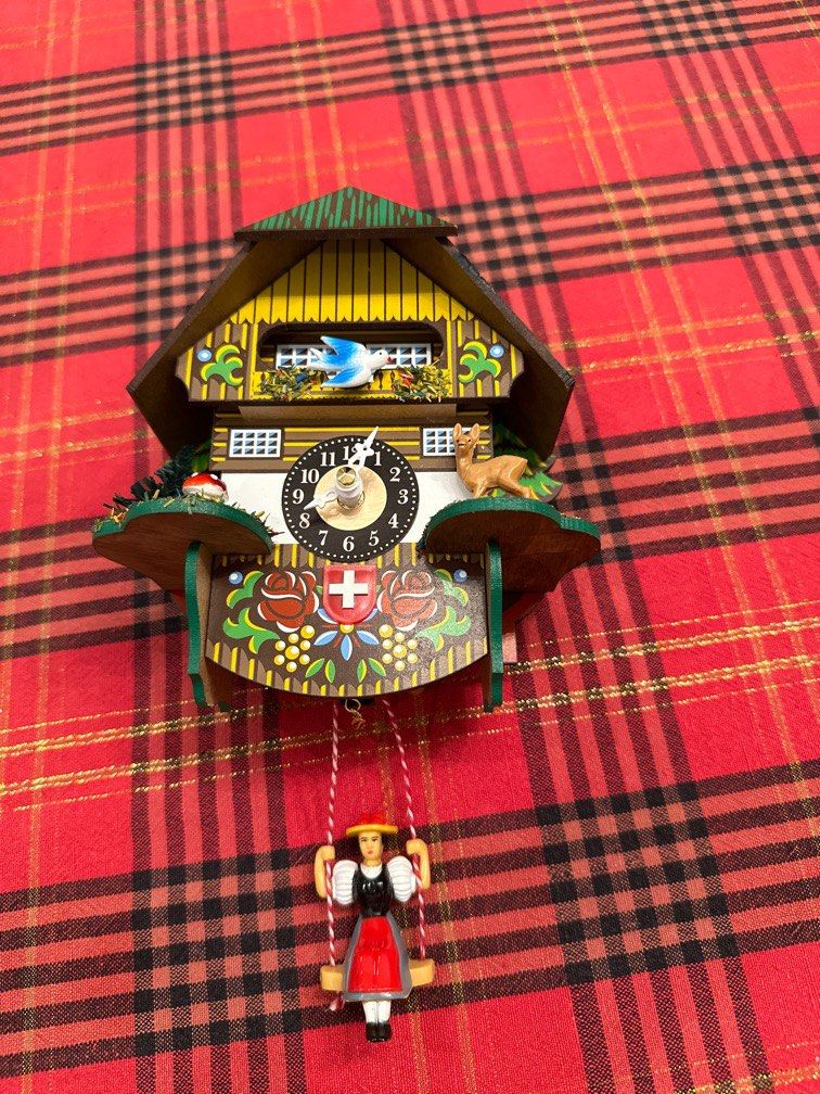Geneva cuckoo clock, made in Swiss, Hobbies & Toys, Memorabilia