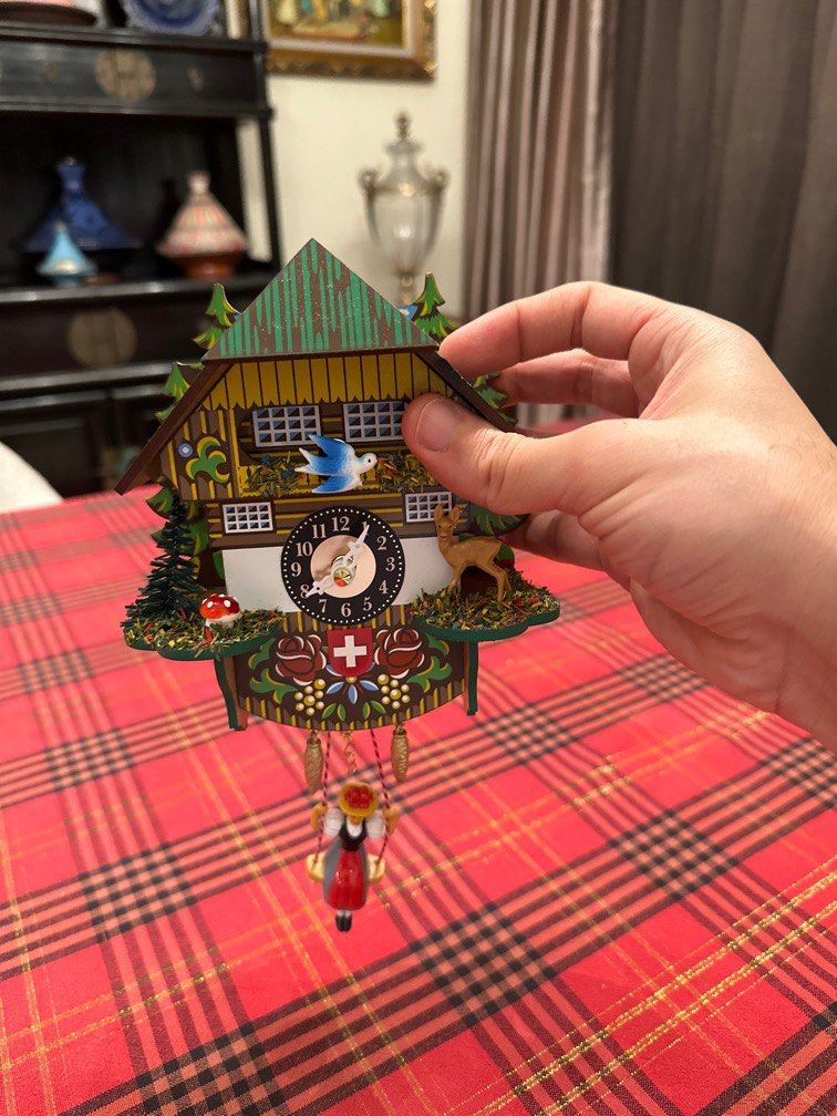 Geneva cuckoo clock, made in Swiss, Hobbies & Toys, Memorabilia