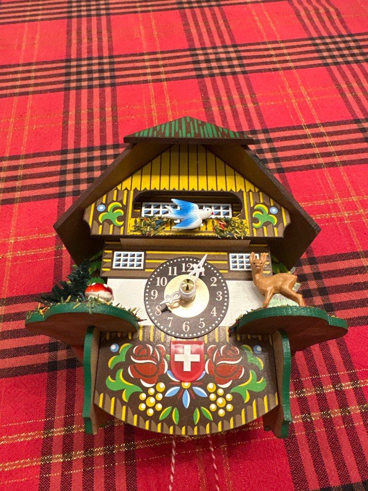 Geneva cuckoo clock, made in Swiss, Hobbies & Toys, Memorabilia