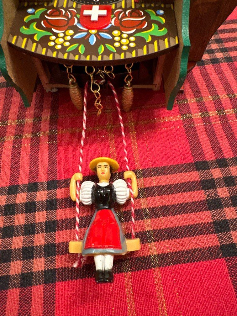 Geneva cuckoo clock, made in Swiss, Hobbies & Toys, Memorabilia