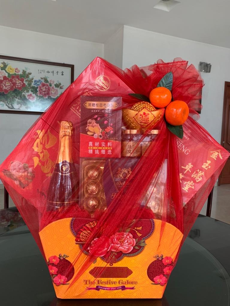 [Free Delivery] Ginseng Bird's Nest Ginseng Tea Chinese New Year Hamper, Food & Drinks, Gift