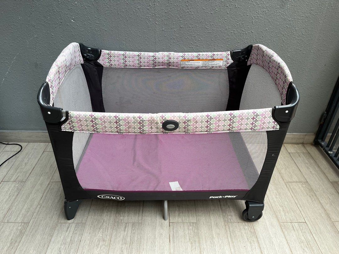 Graco Playpen c/w foldable mattress, Babies & Kids, Baby Nursery & Kids