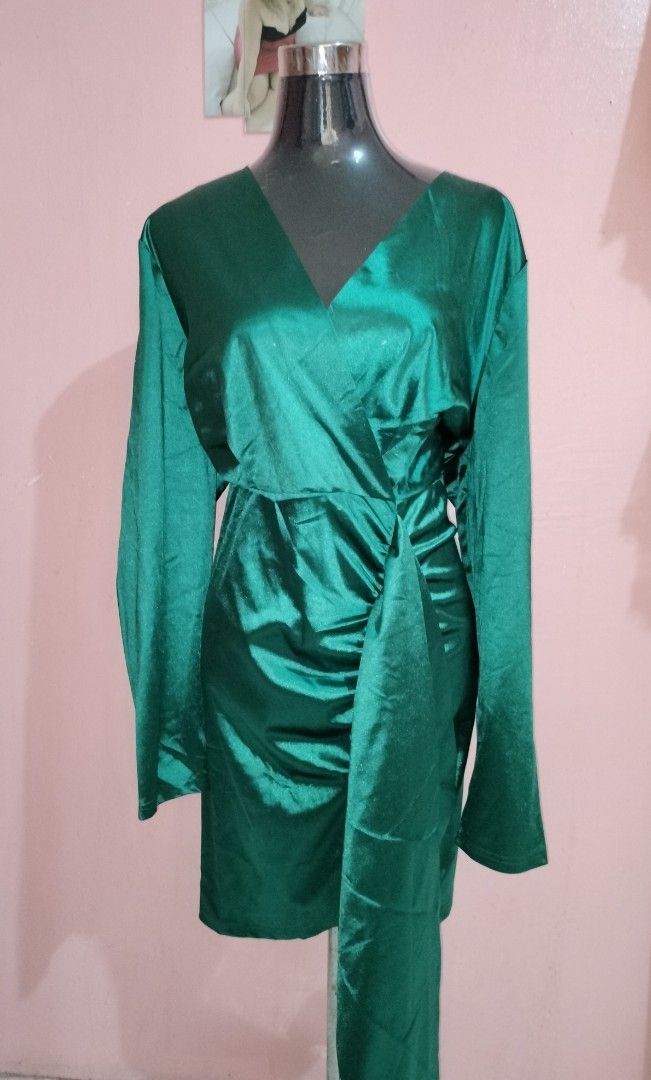 Green Silk Formal dress, Women's Fashion, Dresses & Sets, Evening ...